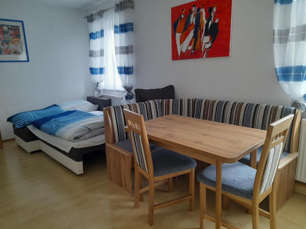 Appartment Fuer 4 Bis 8 Personen Bad Zell Ngoại thất bức ảnh